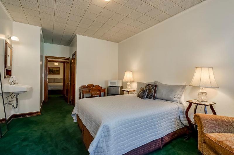 Ryan Hotel ウォレス エクステリア 写真