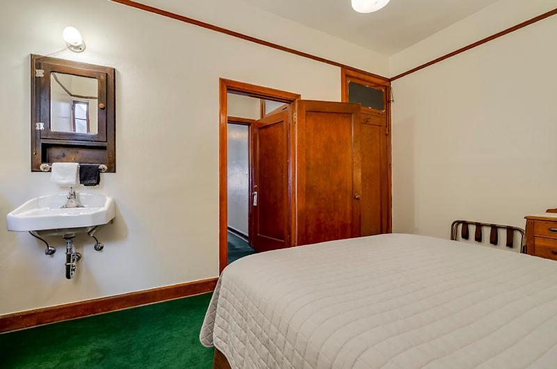 Ryan Hotel ウォレス エクステリア 写真