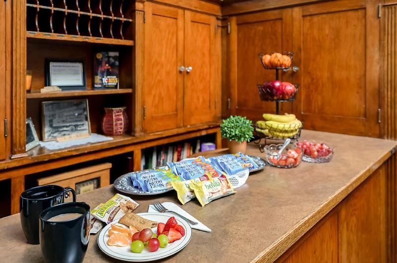 Ryan Hotel ウォレス エクステリア 写真