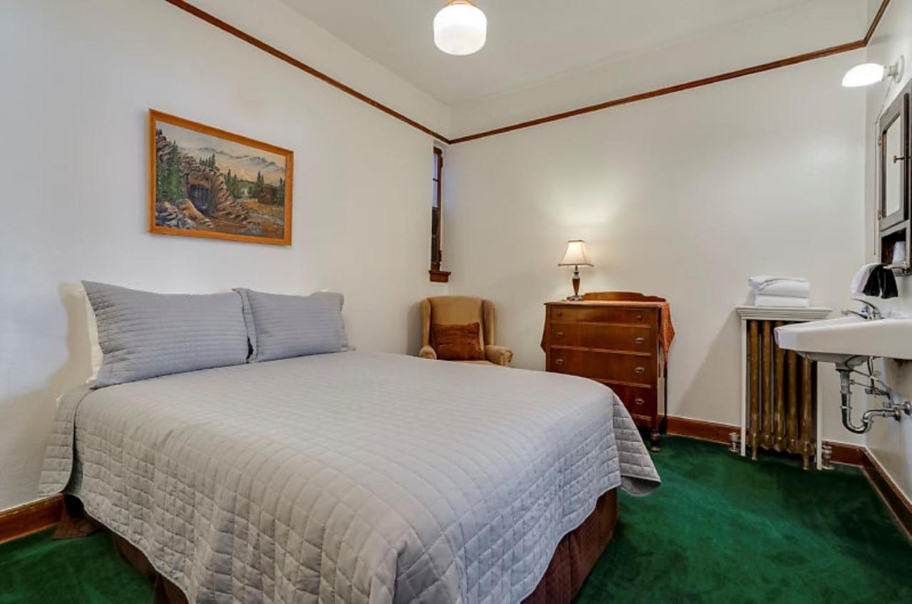 Ryan Hotel ウォレス エクステリア 写真